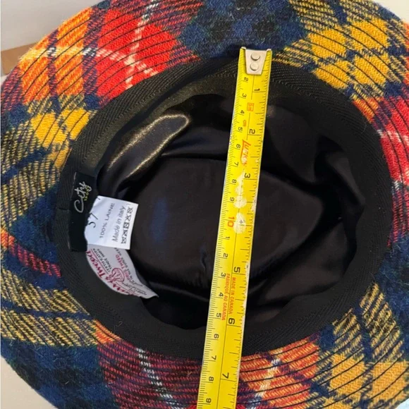 Harris Tweed Wool Hat - Picture 6 of 7